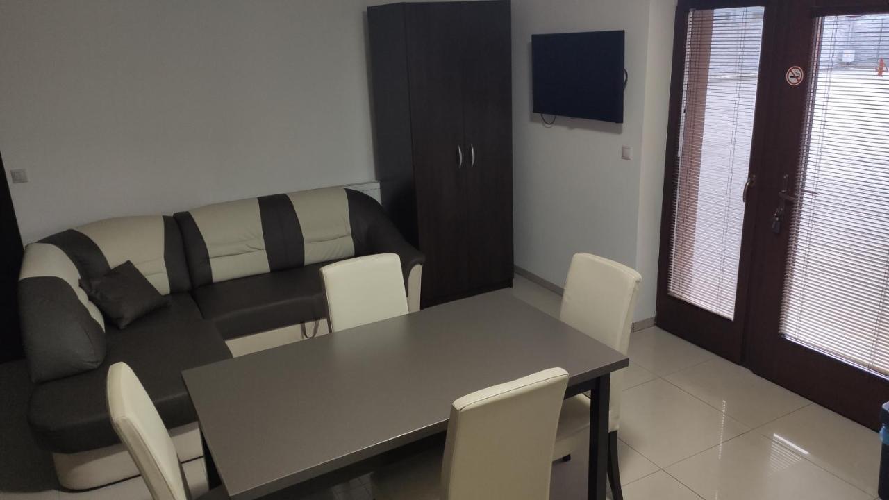 Apartment Lexus Velky Meder
