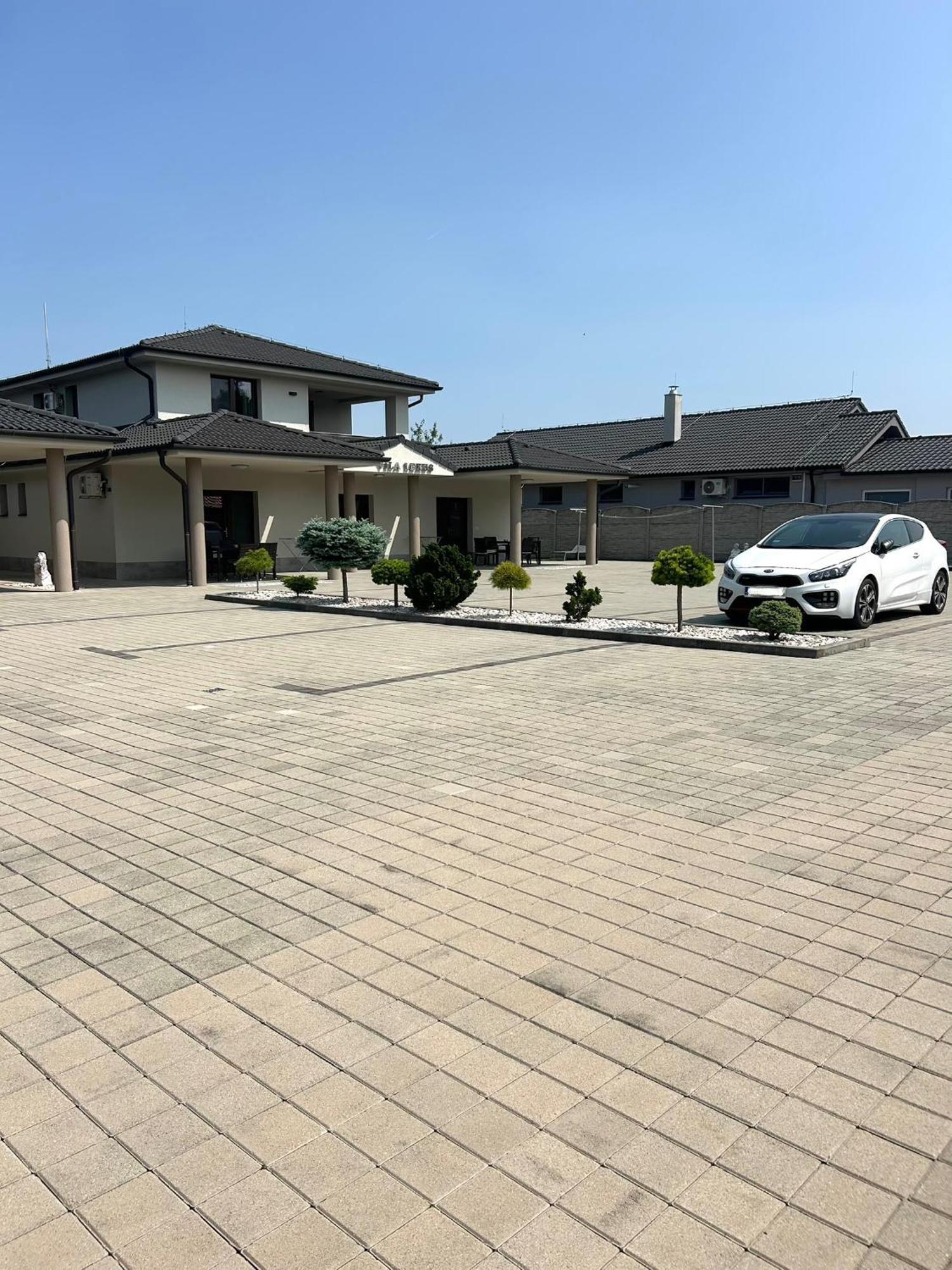 Lexus Apartment