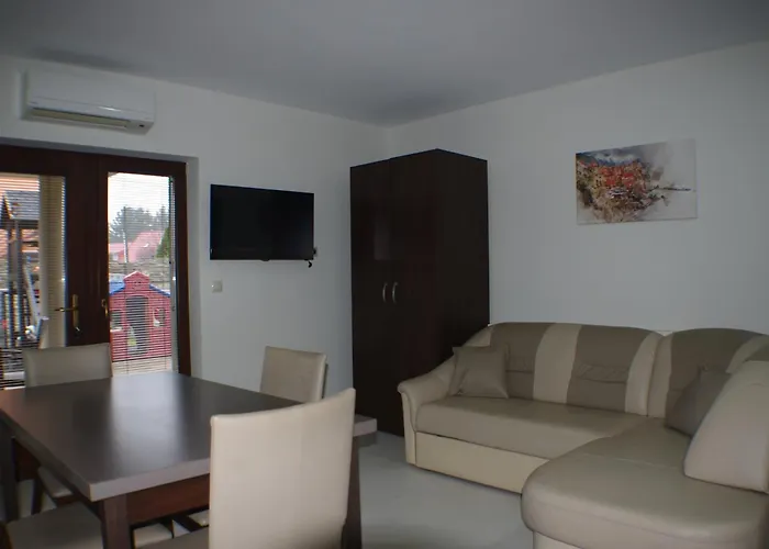 Vila Lexus
